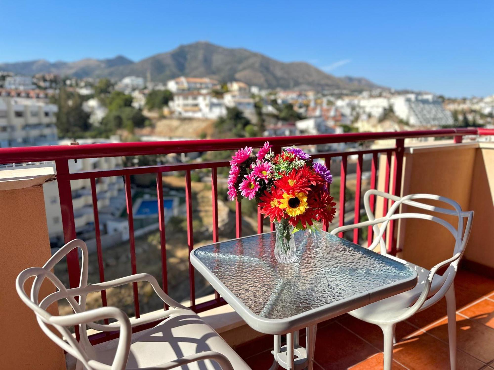 Studio In Costa Del Sol, Sea, Sunshine & Views Fuengirola Kültér fotó